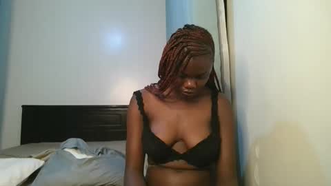 queen online show from 11/12/25, 01:17