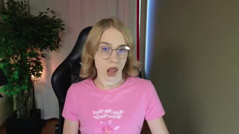 Snapshot of barbie_richy chatting on 09/12/25, 05:29 barbie_richy online show from 09/12/25, 05:29