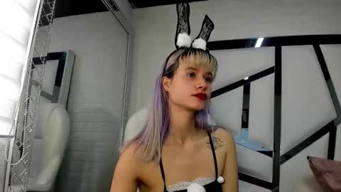 Barbie online show from 10/28/25, 01:58