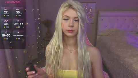 Snapshot of barbiee_b chatting on 12/15/25, 03:33 Stacy online show from 12/15/25, 03:33