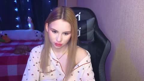 Eva online show from 02/20/25, 08:03