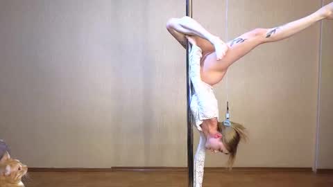 Eva online show from 03/06/25, 04:38