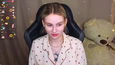 Eva online show from 09/18/25, 04:47