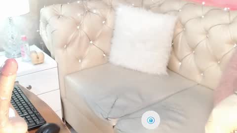 Snapshot of barbiefox_ chatting on 02/26/25, 11:04 barbiefox_ online show from 02/26/25, 11:04