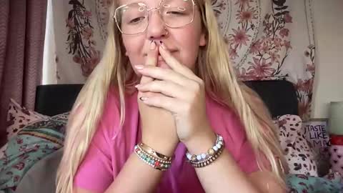 barbiegirl966 online show from 10/05/25, 09:29