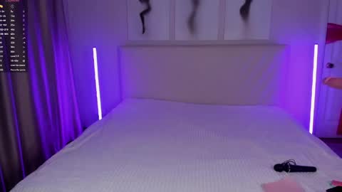 Snapshot of barbielina_ chatting on 03/23/26, 08:46 Emma online show from 03/23/26, 08:46