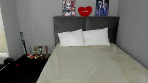 Snapshot of barbiemuscle1 chatting on 07/14/26, 04:17 Barbie online show from 07/14/26, 04:17