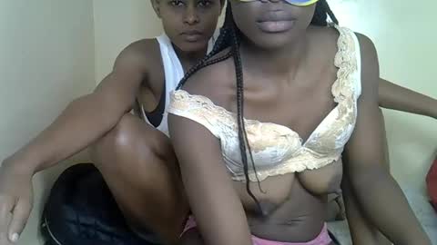 Snapshot of barbies_girles chatting on 10/30/25, 07:54 barbies_girles online show from 10/30/25, 07:54