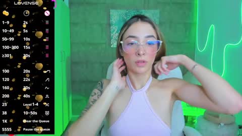 Snapshot of barbiie_scoth chatting on 01/17/25, 09:17 Barbie Scot online show from 01/17/25, 09:17