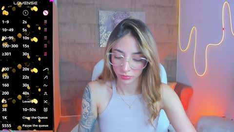 Snapshot of barbiie_scoth chatting on 01/25/25, 09:04 Barbie Scot online show from 01/25/25, 09:04