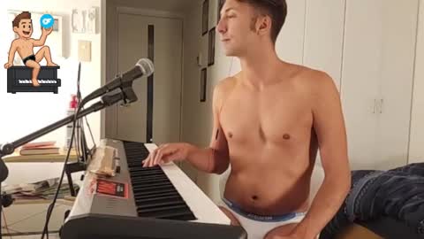 Snapshot of barebritpianist chatting on 09/19/25, 05:09 BareBritPianist online show from 09/19/25, 05:09