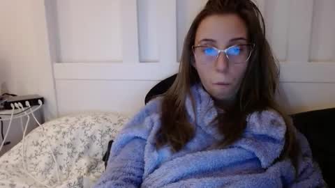 Lena online show from 11/26/25, 02:29