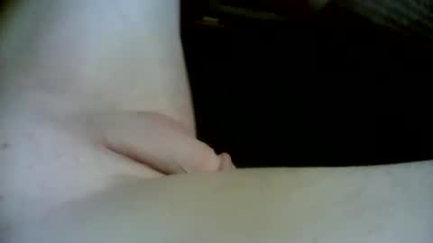 Snapshot of barenaked07 chatting on 12/05/24, 03:48 barenaked07 online show from 12/05/24, 03:48