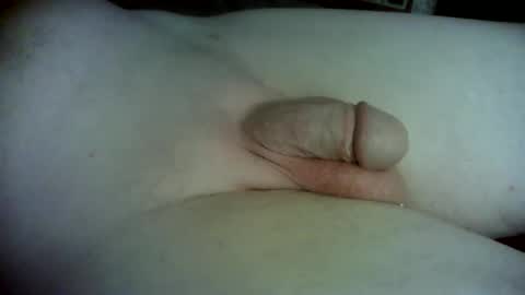 Snapshot of barenaked07 chatting on 02/13/25, 05:16 barenaked07 online show from 02/13/25, 05:16