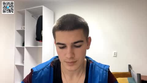 Snapshot of barepulse chatting on 12/01/25, 07:30 Eric online show from 12/01/25, 07:30