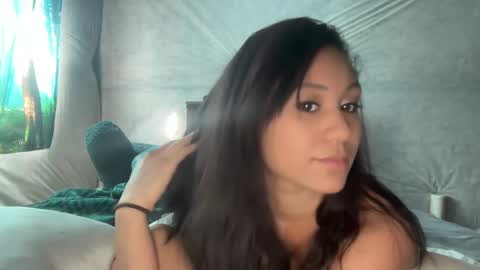 chicka online show from 02/15/25, 09:48