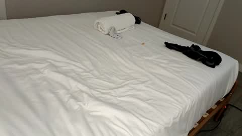 Snapshot of barniemay chatting on 01/07/25, 12:45 barniemay online show from 01/07/25, 12:45