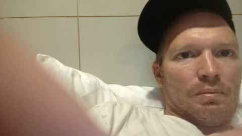 Snapshot of barniemay1 chatting on 07/28/26, 06:42 barniemay1 online show from 07/28/26, 06:42