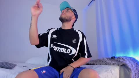 Snapshot of barrymichaels chatting on 01/08/25, 05:05 Bruce online show from 01/08/25, 05:05