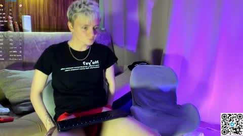 Snapshot of barty_maeve chatting on 04/10/26, 04:33 Bart and Logan online show from 04/10/26, 04:33