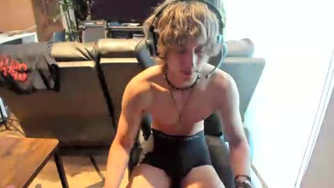 Snapshot of bashful4200 chatting on 07/02/26, 10:49 ryan online show from 07/02/26, 10:49