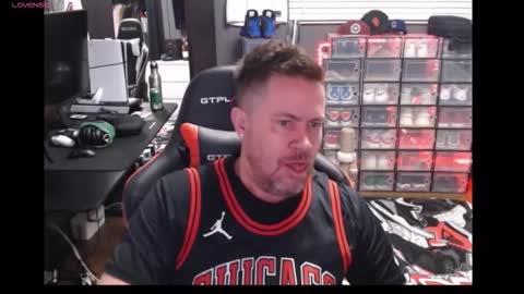 Snapshot of basketballjerseygang chatting on 11/17/25, 01:33 Jordan online show from 11/17/25, 01:33