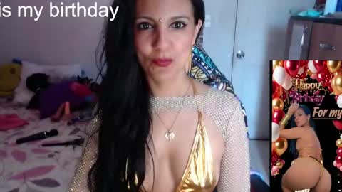 Snapshot of basmahernandez chatting on 04/14/26, 01:50 Besma online show from 04/14/26, 01:50