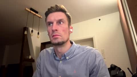 Snapshot of basst23 chatting on 02/15/25, 12:04 basst23 online show from 02/15/25, 12:04