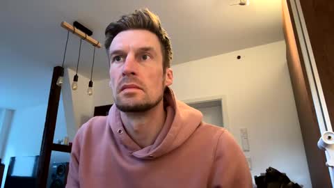 Snapshot of basst23 chatting on 02/17/25, 07:04 basst23 online show from 02/17/25, 07:04