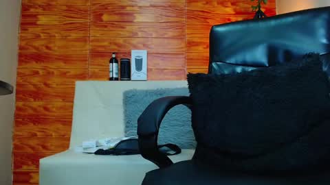 Bastian online show from 01/11/25, 06:56