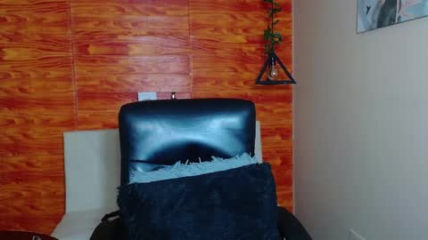 Bastian online show from 02/02/25, 07:09