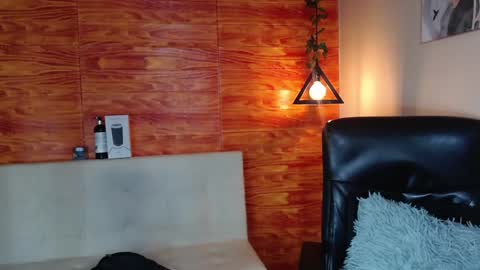 Bastian online show from 02/08/25, 06:33