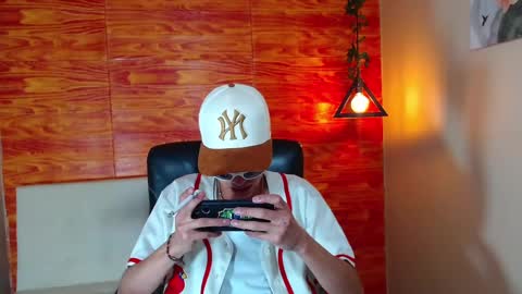 Bastian online show from 02/20/25, 05:44