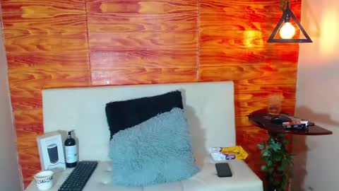 Bastian online show from 03/07/25, 06:46