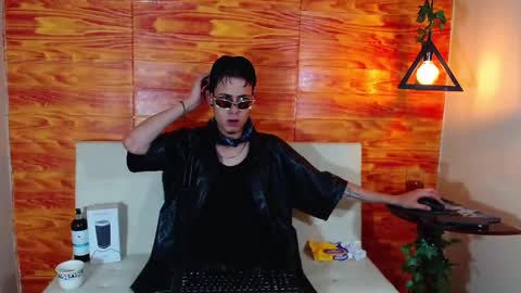 Bastian online show from 03/08/25, 02:34