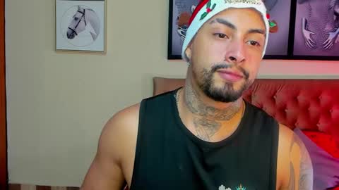Snapshot of bastian_jones1 chatting on 12/25/24, 01:53 bastian_jones1 online show from 12/25/24, 01:53
