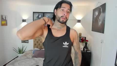 bastian_jones1 online show from 11/06/25, 05:58