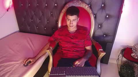 Snapshot of bastian_jonnes chatting on 10/04/25, 01:42 Bastian online show from 10/04/25, 01:42