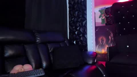 bastian online show from 11/19/25, 05:40