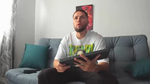 bastianwatson10 online show from 03/07/25, 06:54