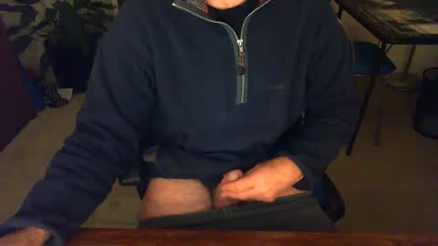 Snapshot of batebro13 chatting on 12/09/24, 01:45 BateBro13 online show from 12/09/24, 01:45