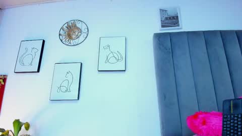    online show from 03/04/25, 03:48