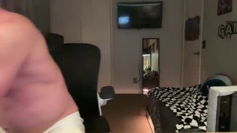 Snapshot of batman25326 chatting on 01/01/25, 07:41 batman25326 online show from 01/01/25, 07:41