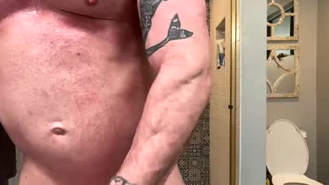 Snapshot of batman25326 chatting on 01/18/25, 01:52 batman25326 online show from 01/18/25, 01:52