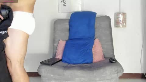 Snapshot of battista_turner chatting on 05/07/26, 12:27 battista online show from 05/07/26, 12:27