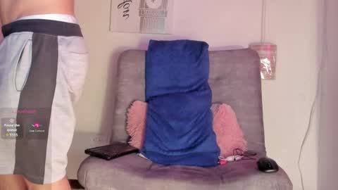 Snapshot of battista_turner chatting on 05/17/26, 02:35 battista online show from 05/17/26, 02:35