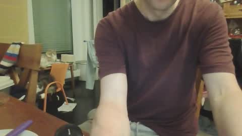 Snapshot of bayern_xl chatting on 11/25/25, 07:36 bayern_xl online show from 11/25/25, 07:36