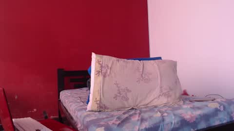 Snapshot of bayonette_black chatting on 12/18/24, 02:28 bayonette_black online show from 12/18/24, 02:28