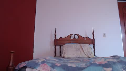 Snapshot of bayonette_black chatting on 09/28/25, 12:10 bayonette_black online show from 09/28/25, 12:10