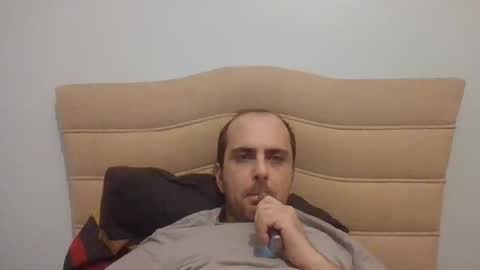 Snapshot of bayto chatting on 12/11/24, 06:31 bayto online show from 12/11/24, 06:31